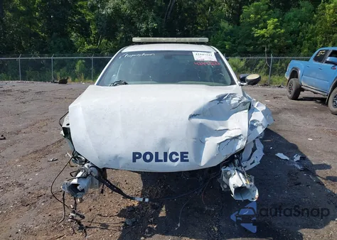 2018 Ford Police Interceptor из США, поврежденный, VIN 1FAHP2MK0JG104864